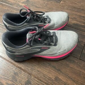 Brooks Gray and Pink Athletic Shoes with Vibrant Sole